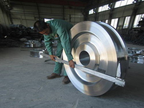 環(huán)形車(chē)輪鍛造